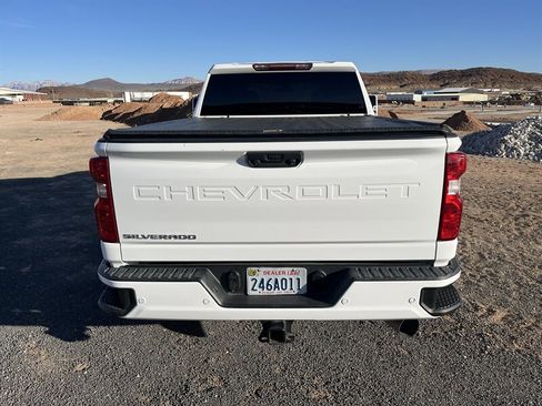 Used 2021 Chevrolet Silverado 2500 W/T w/ Gooseneck/5TH Wheel Package image 4