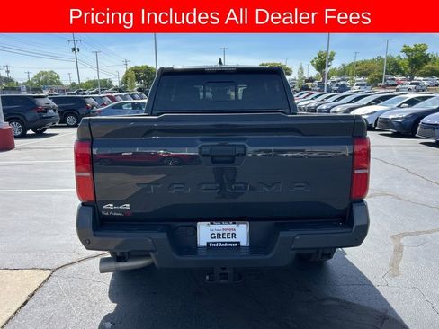 Used 2024 Toyota Tacoma SR5 w/ SR5 Upgrade Package AWD/4WD image 15
