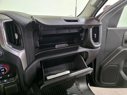 Used 2022 Chevrolet Silverado 2500 LT w/ Midnight Edition AWD/4WD image 27