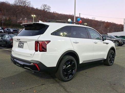 New 2026 Kia Sorento SX Prestige image 4