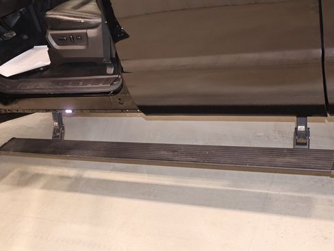 Used 2016 Ford F350 Lariat image 43