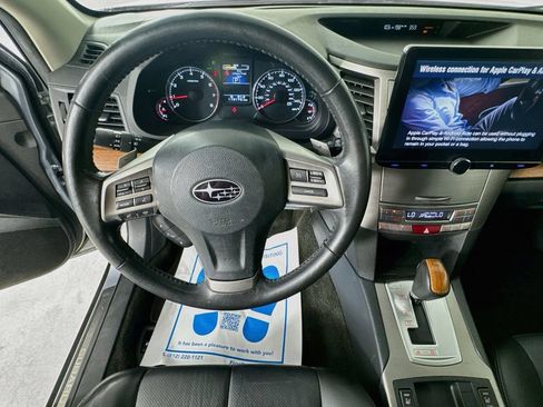 Used 2013 Subaru Outback 2.5i Limited AWD/4WD image 13