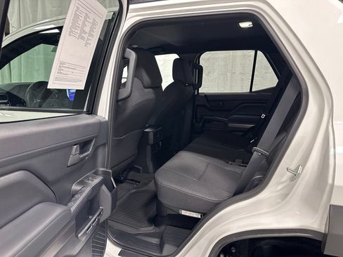 Used 2025 Toyota 4Runner SR5 AWD/4WD image 42