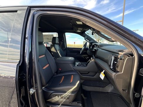 New 2026 GMC Sierra 2500 AT4 w/ AT4 Premium Plus Package AWD/4WD image 10