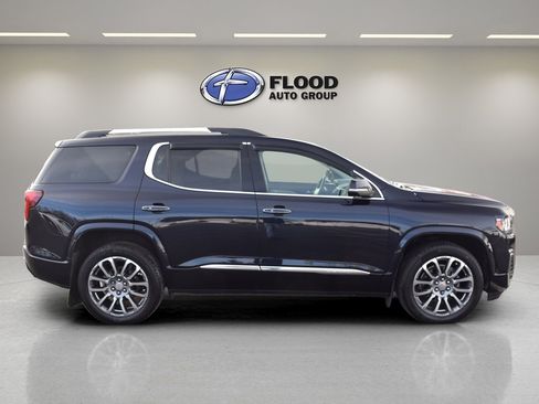 Used 2021 GMC Acadia Denali w/ Denali Ultimate Package image 3