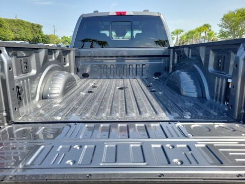 New 2026 Ford F250 Platinum w/ Platinum Plus Package AWD/4WD image 11