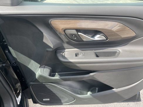 Used 2023 GMC Terrain Denali image 20