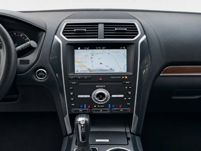 Used 2019 Ford Explorer Platinum AWD/4WD image 17