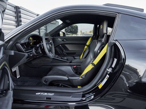 Used 2024 Porsche 911 GT3 RS w/ Weissach Package image 32