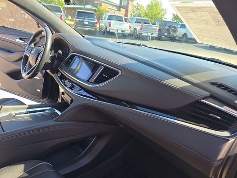 Used 2023 Buick Enclave Avenir w/ Avenir Technology Package image 12