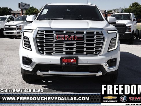 New 2026 GMC Yukon XL Denali w/ Sun & Power Step Package image 2