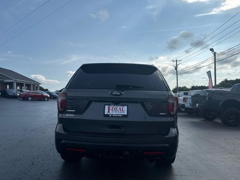 Used 2018 Ford Explorer Sport w/ Equipment Group 401A AWD/4WD image 4