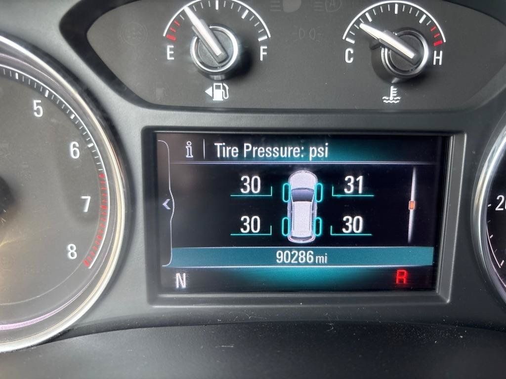 Used 2019 Buick Enclave Essence FWD image 25