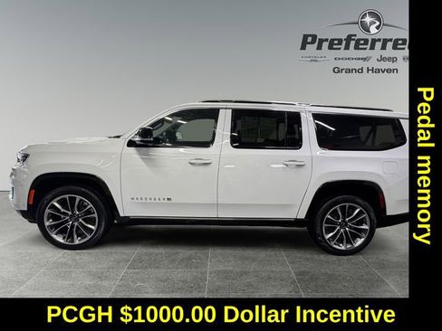 Used 2024 Jeep Wagoneer L Series III w/ Premium Group I image 9