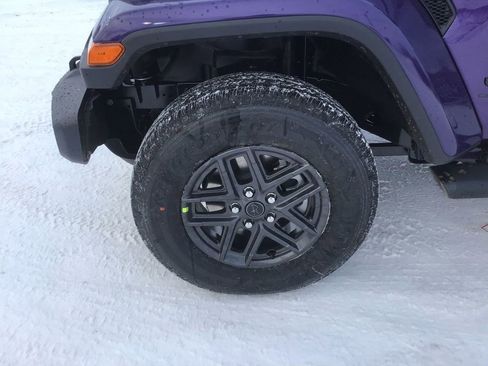 New 2026 Jeep Gladiator Sport image 10