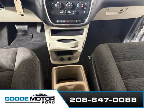 Used 2016 Dodge Grand Caravan SE w/ Quick Order Package 29E SE FWD image 16