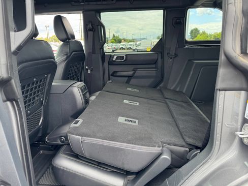 Certified 2025 Ford Bronco Badlands w/ Matte Film Protection Package AWD/4WD image 28
