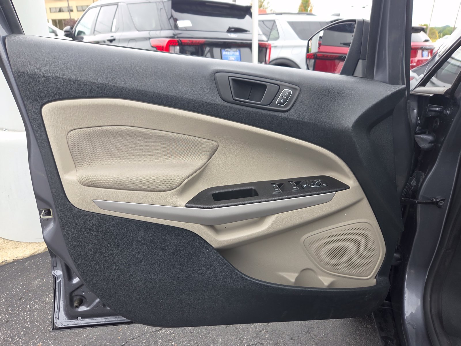 Used 2020 Ford EcoSport S FWD image 13