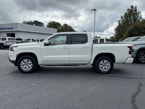 Used 2024 Nissan Frontier SV w/ SV Convenience Package image 6