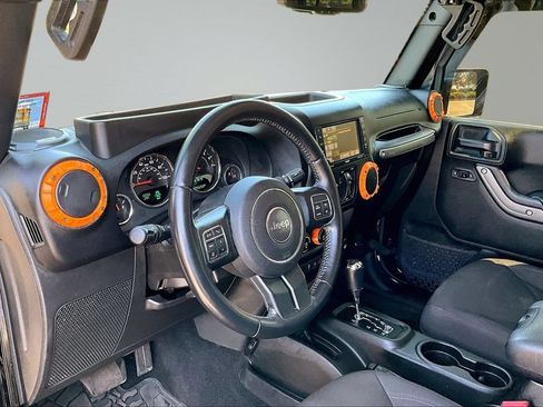Used 2017 Jeep Wrangler Unlimited Sport AWD/4WD image 11
