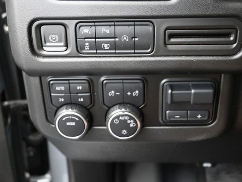 Used 2023 Chevrolet Suburban RST w/ Sport Performance Package image 39