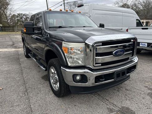 Used 2016 Ford F250 Lariat w/ Lariat Interior Package image 5