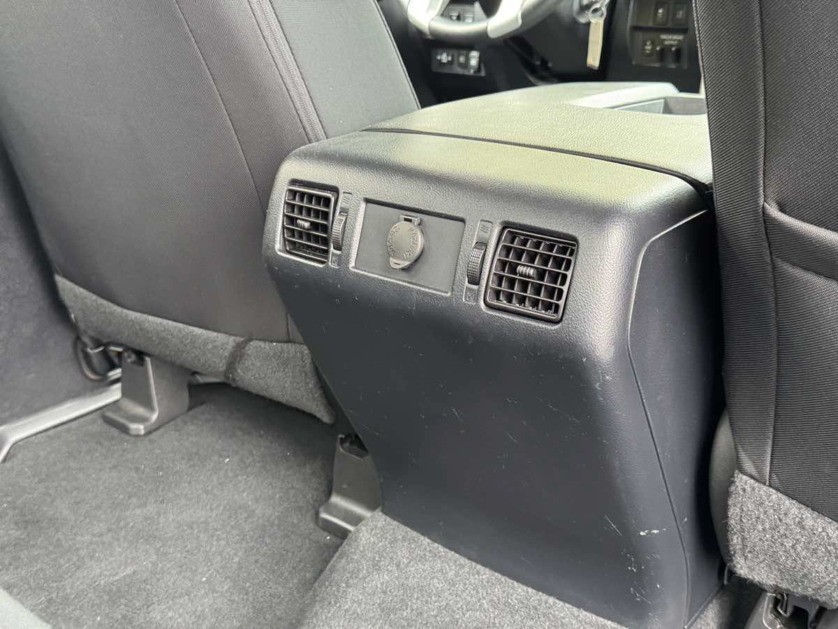 Used 2018 Toyota Tundra SR5 w/ SR5 Upgrade Package RWD image 19