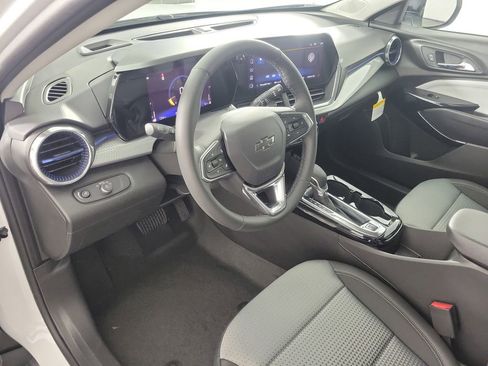 New 2026 Chevrolet Trax LT w/ Midnight Edition image 11