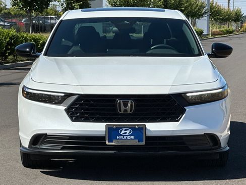 Used 2023 Honda Accord Sport image 8