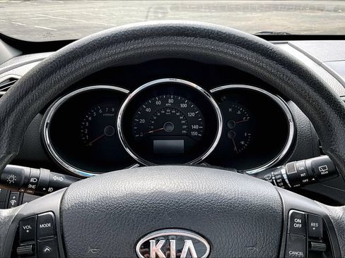 Used 2012 Kia Sorento LX w/ Convenience Pkg FWD image 20