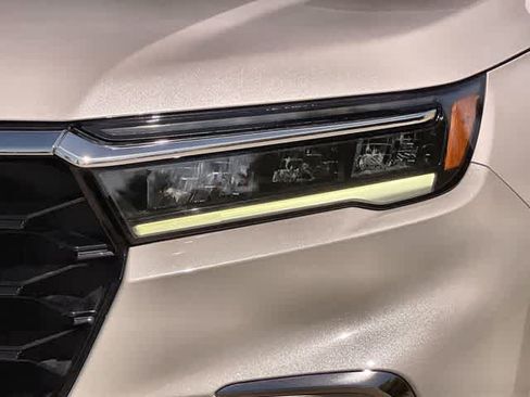 Certified 2024 Honda Pilot Touring image 24