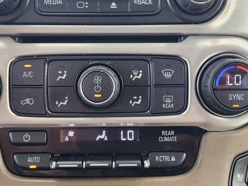 Used 2020 GMC Yukon SLT w/ Open Road Package AWD/4WD image 38