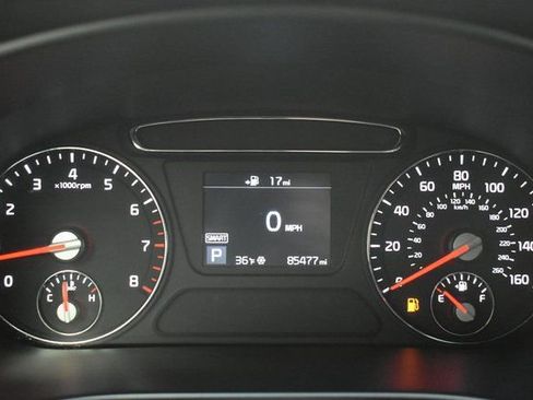 Used 2020 Kia Sorento AWD V6 image 17