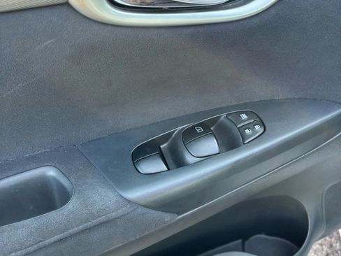 Used 2013 Nissan Sentra SR w/ Driver Pkg image 24