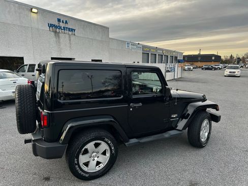 Used 2012 Jeep Wrangler Sahara w/ Dual Top Group image 16