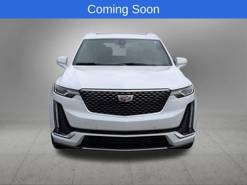 Used 2023 Cadillac XT6 Premium Luxury image 9