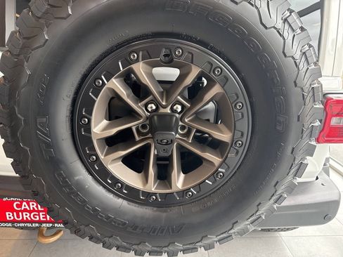 New 2025 Jeep Wrangler Unlimited Rubicon 392 image 8