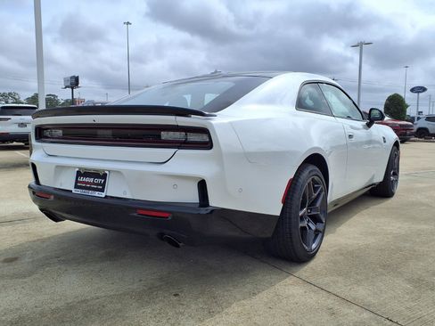 New 2026 Dodge Charger Scat Pack image 4