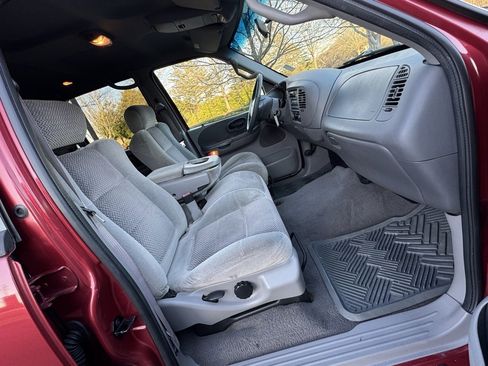 Used 2001 Ford F150 XLT image 21