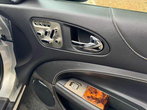 Used 2011 Jaguar XKR R image 37