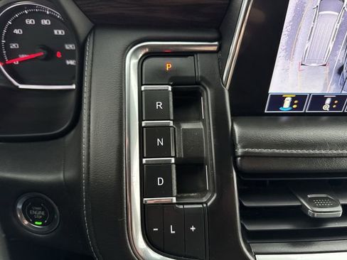 Used 2021 Chevrolet Suburban LT w/ LT Signature Package AWD/4WD image 15
