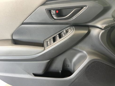 Used 2024 Subaru Crosstrek 2.0i Premium image 13