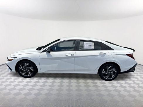 New 2025 Hyundai Elantra Sport image 8