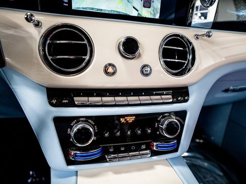 Used 2024 Rolls-Royce Spectre w/ Spectre Launch Package image 62