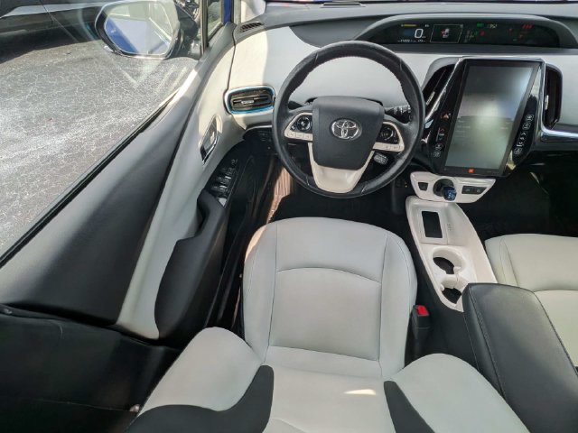 Used 2018 Toyota Prius Four w/ Advanced Technology Package FWD image 15