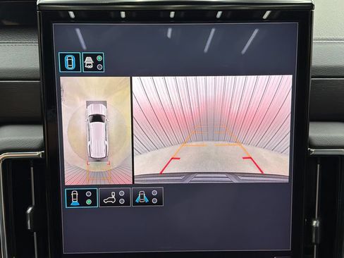 Used 2026 GMC Yukon XL Denali w/ Sun & Power Step Package AWD/4WD image 20