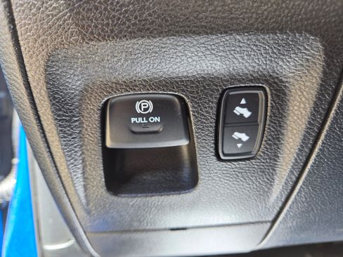 Used 2022 RAM 1500 Laramie w/ Sport Appearance Package AWD/4WD image 14