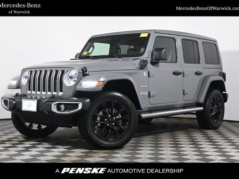Used 2021 Jeep Wrangler Unlimited Sahara w/ Cold Weather Group AWD/4WD image 1