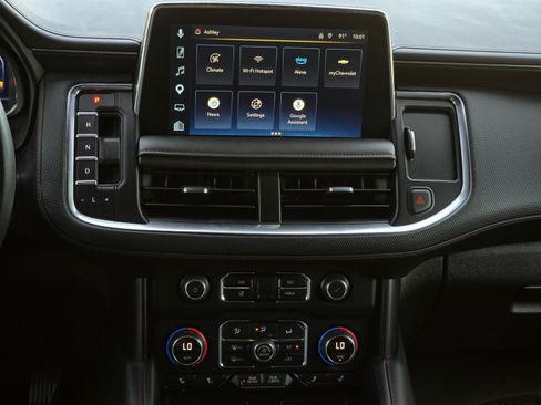 Used 2024 Chevrolet Tahoe RST w/ Luxury Package AWD/4WD image 15