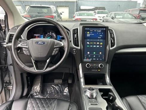 Used 2024 Ford Edge Titanium AWD/4WD image 13